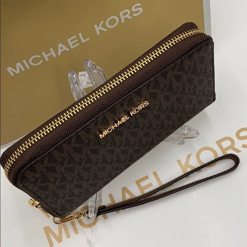 Michael Kors Jet Set Travel Phone Wallet Wristlet